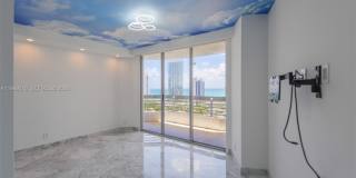 19195 NE 36th Ct Gallery 18