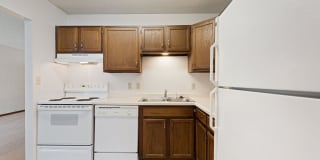 Park Plaza Apartments Gallery 2