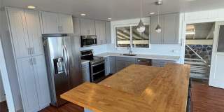 1541 Alencastre Street Gallery 10