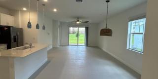 1769 SE Crosswood Way Gallery 5