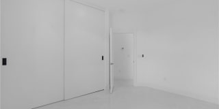 2001 NW 25th Avenue Gallery 24