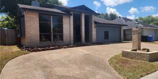 5221 Cromwell Drive Gallery 1