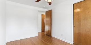 411 CHAPEL AVE E Gallery 18