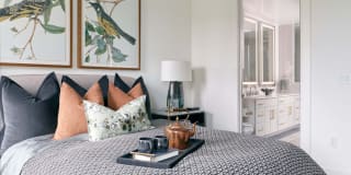 The Hadley Gallery 7