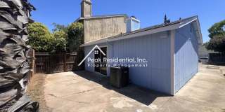 Spacious Updated 2bd/2ba Halfplex with 2 Car Garage Gallery 23