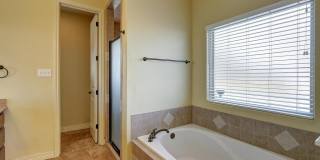 4510 Thoreau Gallery 21