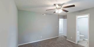 Lindsey Manor Apartments Gallery 12