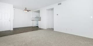 Pinecrest Apartment Homes Gallery 26