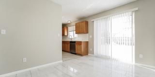 Bright & Beautiful 3bd/2ba Home on Quiet Cul-de-Sac with Spacious Yard! - FREE iPad or 55” TV if moved in by 5/15! Gallery 22