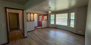 Charming Home in Quiet Cul-de-Sac! Gallery 7