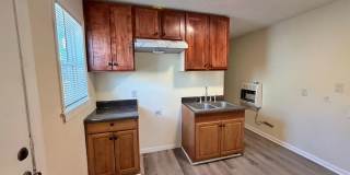 Recently renovated 1 Bedroom Duplex Ready For Move-In!! - Binghampton Gallery 5