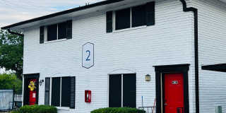 Oaks at Medical Center Gallery 51