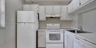 9440 Poinciana Pl Gallery 21