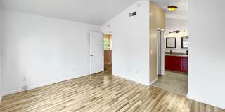 Lovely Upgraded 2-story Townhouse w/ Attached Garage, Guest Bathroom and Fireplace! Gallery 16