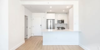 660 Washington Gallery 21