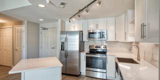The Cosmopolitan Apartments Gallery 21