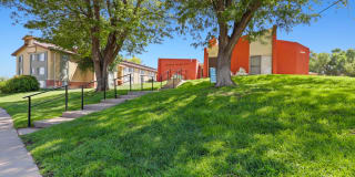 Fountain Garden Gallery 1