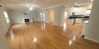 Stunning 4 Bedroom, 2.5 Bath Home Just 3 Blocks to Chesapeake Bay Gallery 11