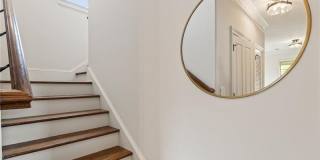 629 Boulevard NE Gallery 58