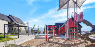 GET HALF OFF THE FIRST MONTHS RENT!!! GET HALF OFF THE FIRST MONTHS RENT!!! Gallery 37