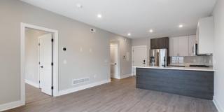 408-10 N FRONT STREET Gallery 6
