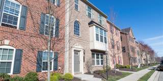 1719 St Johns Ln Gallery 44