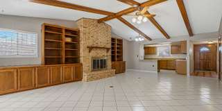 Home For Rent - Great Location on the Westside w/ Refrigerated Air! Gallery 6