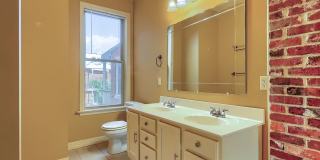 Spacious Midtown 3 Bedroom 2.5 Bath Spacious Midtown 3 Bedroom 2.5 Bath Gallery 11