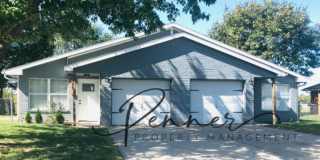 500-B NE AUSTIN ST Gallery 1
