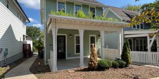 MOVE IN BY NOVEMBER 1ST & GET DECEMBER RENT FREE! Gorgeous 3 Bedroom Home Near Downtown Fayetteville! MOVE IN BY NOVEMBER 1ST & GET DECEMBER RENT FREE! Gorgeous 3 Bedroom Home Near Downtown Fayetteville! Gallery 1