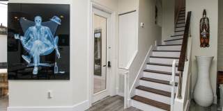 ** LUXURY MODERN ZEN RETREAT IN NAPLES PARK ** WALK TO THE BEACH **   4BR/4BA PRIVATE POOL & SPA FULLY REMODELED ** MERCATO **OFFERED FURNISHED SEASONALLY, WEEKLY OR ANNUALLY ** NO HOA PROCESS SO MOVE IN TODAY ** READY FOR A TENANT ** Gallery 31