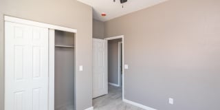 2507 S Campbell Avenue Gallery 11