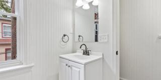 Bright 2 Bedroom, 1.5 Bath Home in Allison Hill! Gallery 14