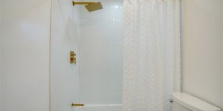 24306 Gilmore Street Gallery 31