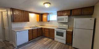 Bright 3-Bedroom Apartment! Gallery 7