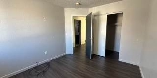 Spacious 3 Bedroom, 2.5 Bath 2 Car Garage Gallery 15