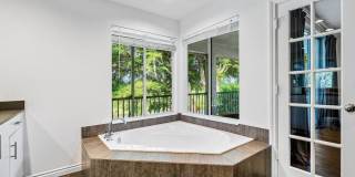 11823 Pebblewood Drive Gallery 17