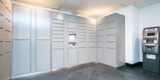 Met on 7th Gallery 19