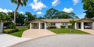 Annual unfurnished   **55+**     2/2 villa downtown Sarasota Gallery 1