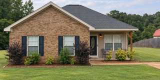 3 bed 2 bath home on Henderson Hwy Gallery 1