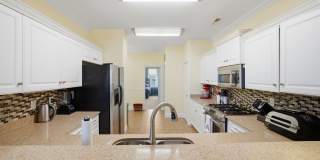 1005 Bay Breeze Drive - 1 Gallery 17