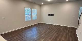 Room in 4 Bedroom Home at Collaboration Way Gallery 18