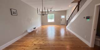 Modern Rental - South Side Gallery 7
