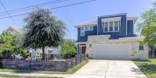 Elegant 4BR Home with Bonus Room & Designer Finishes Elegant 4BR Home with Bonus Room & Designer Finishes Gallery 3
