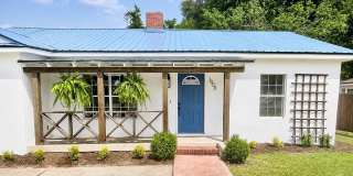 1908 Reynolds Street Gallery 1