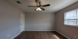 3/2/1 with Formal Dining Room/ Fridge  /Covered Back Patio / No carpet / Fenced in Yard / CISD Gallery 21