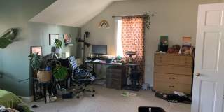 Spacious 2 bed/3 bath Home near Switchyard Park! Gallery 23