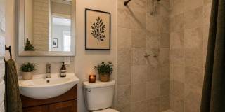 6bed/3bath house in West Campus - Walk to UT Gallery 24