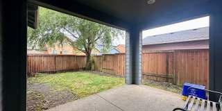 Modern updated 5 BD / 3 BA with Double Car Garage in Oregon City! Modern updated 5 BD / 3 BA with Double Car Garage in Oregon City! Gallery 37