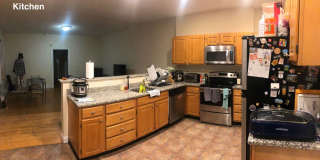 Large 4 bed in Allston Gallery 10